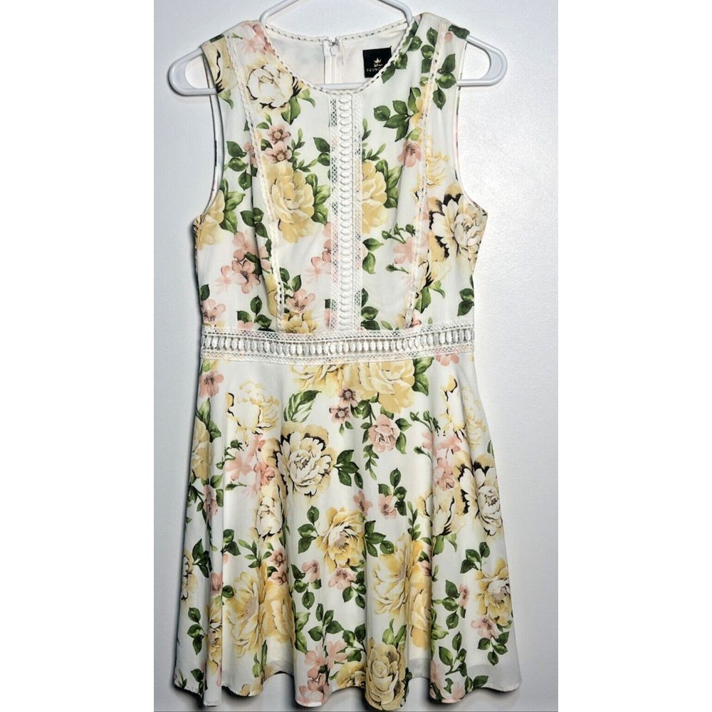 Disney Princess Floral Dress Yellow White Pink Crochet Fit & Flare Medium